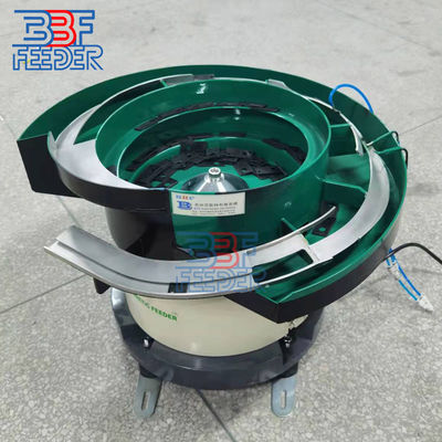 Doppi cappucci a vite Vibratory Bowl Feeder con design personalizzato e Sinfonia Controller