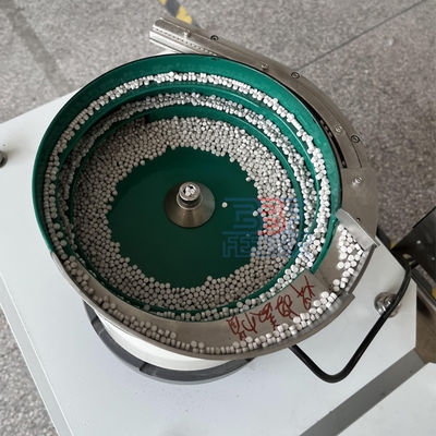 Sistema di alimentazione magnetico vibratorio