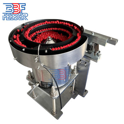 Sistema di alimentazione vibratorio del motore a vibrazione elettromagnetica con regolatore CUH ottimizzato per l'alimentazione accurata dei materiali nelle fabbriche