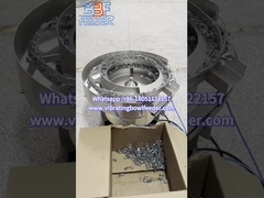 Come fa l'alimentatore vibrante a trasportare le clip di fissaggio