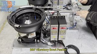 Alimentatore a ciotola vibrante produttore cineseAlimentatore ad anello elastico in plastica personalizzato ad alta precisione