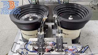 Alimentatore di parti vibranti per piccoli perni metallici personalizzato per l'alimentatore della ciotola dell'hardware